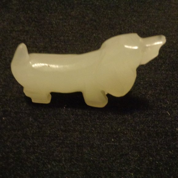 VINTAGE STONE CARVED SMALL DOG 40S OR 50S - Picture 2 of 8